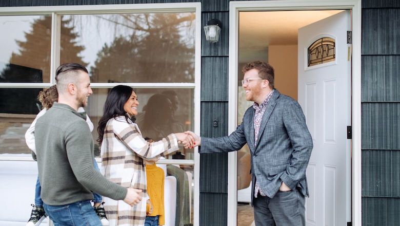 How Does a Realtor Get Paid When You Buy a House?
